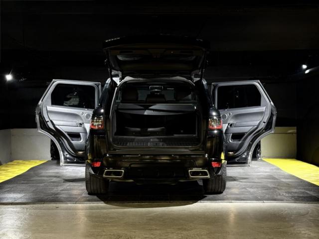 Land Rover Range Rover Sport image 1