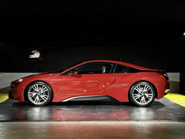Bmw I8 image 7