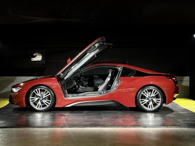 Bmw I8 image 4