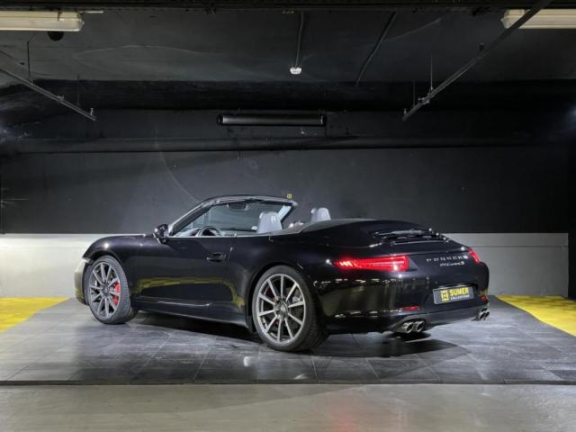 Porsche 911 image 2
