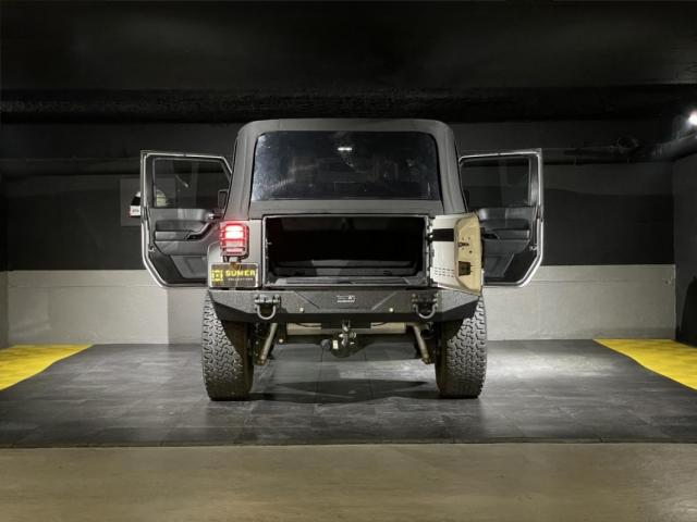 Jeep Wrangler image 8