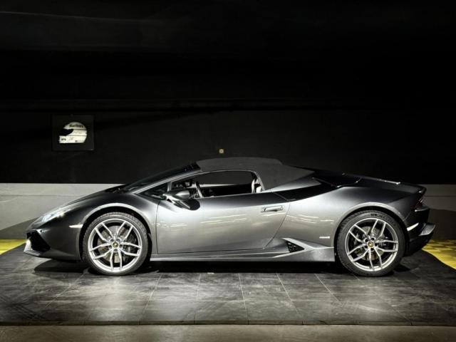 Lamborghini Huracán image 8