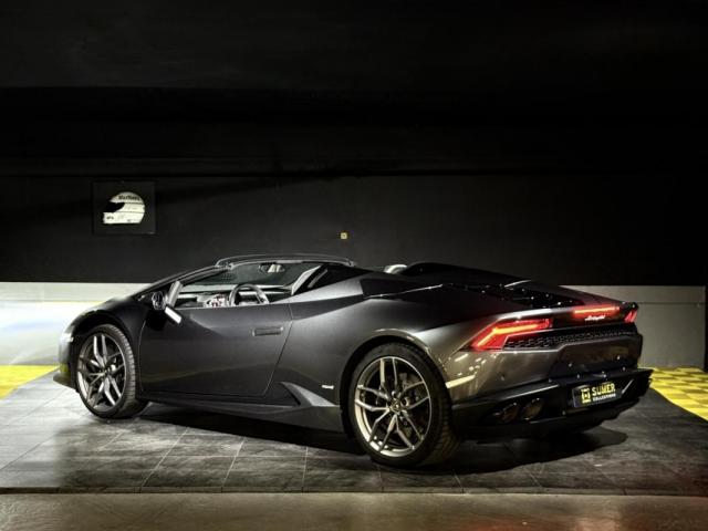Lamborghini Huracán image 9