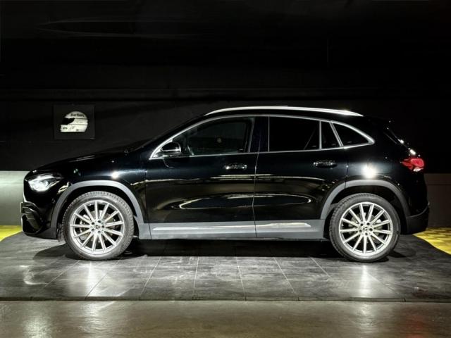 Mercedes Benz Gla image 3