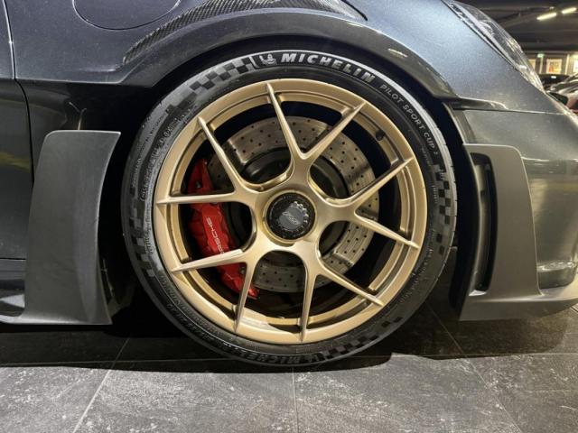 Porsche 911 image 1