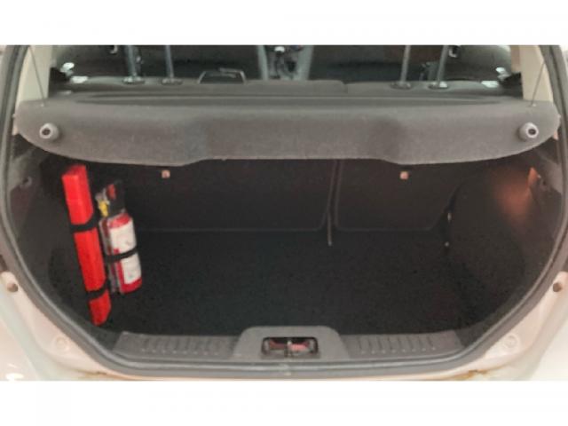 Ford Fiesta image 2