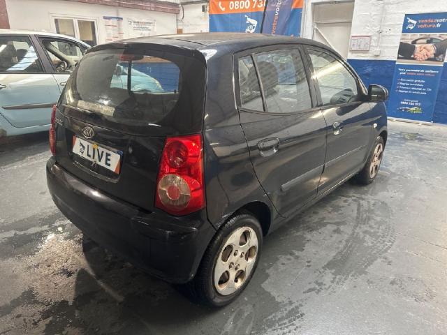 Fiat 500l image 3