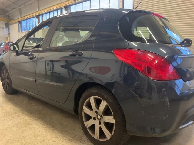 Peugeot 308 image 7