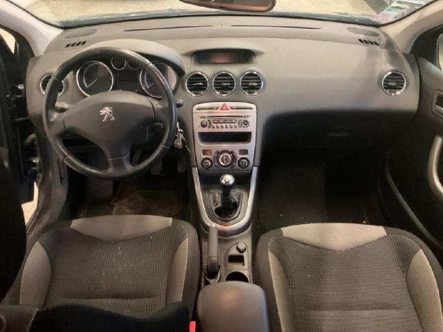 Peugeot 308 image 1