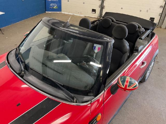 Mini Cabrio image 7