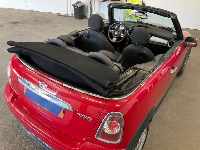 Mini Cabrio image 9