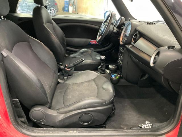 Mini Cabrio image 8