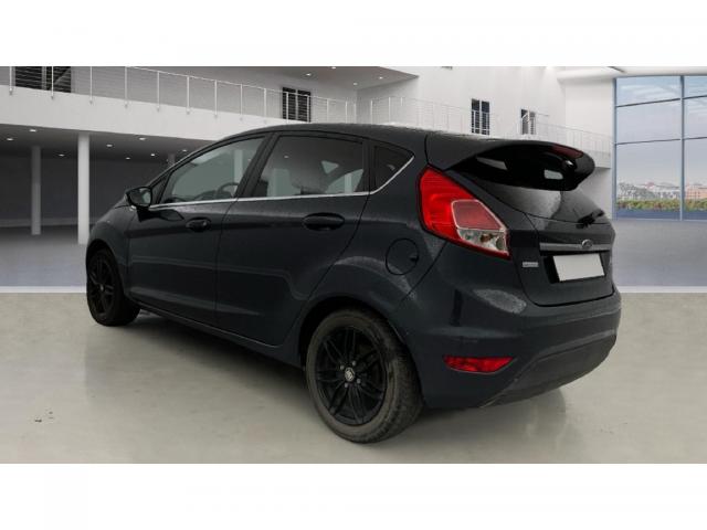Ford Fiesta image 6
