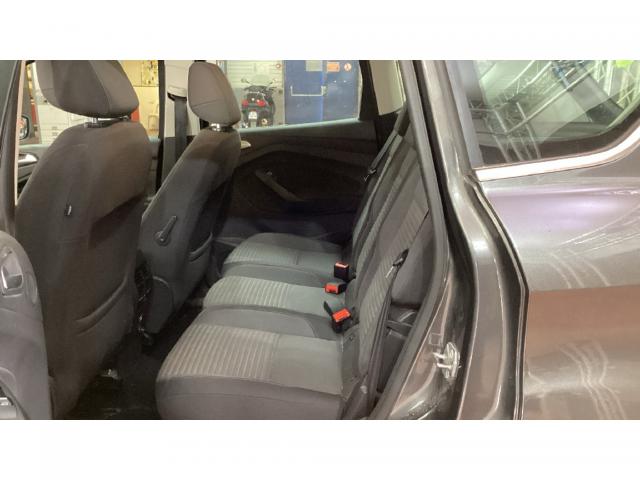 Ford C-Max image 7
