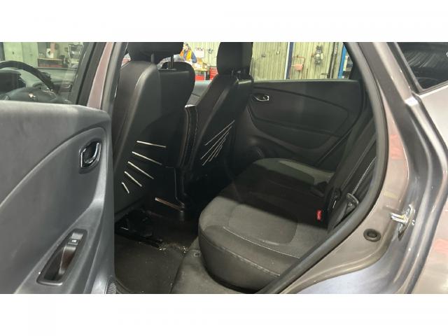 Renault Captur image 2