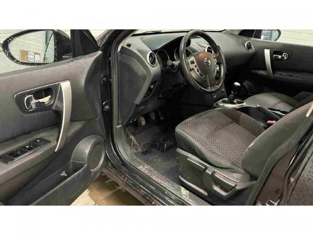 Nissan Qashqai+2 image 7