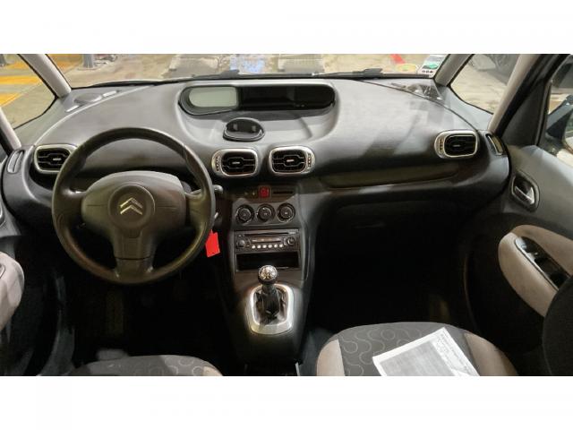 Citroen C3 Picasso image 2
