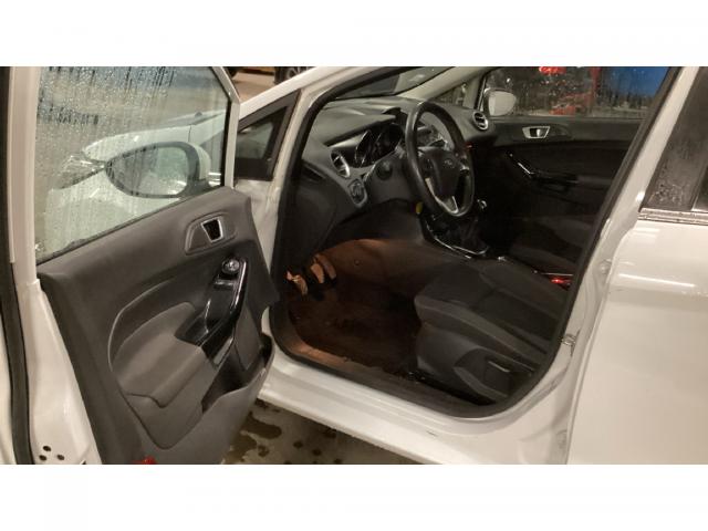 Ford Fiesta image 6