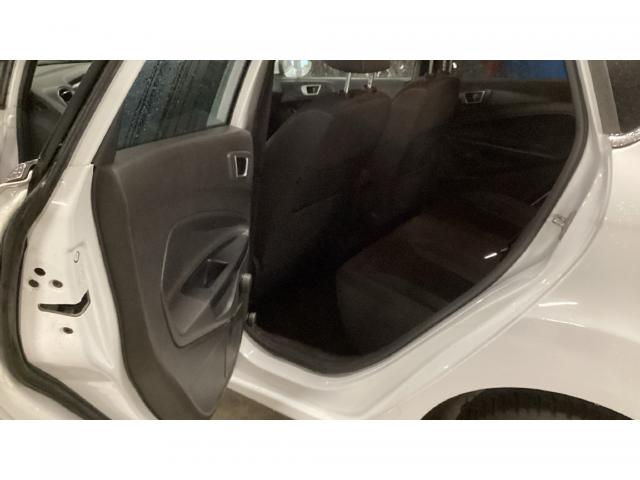 Ford Fiesta image 3