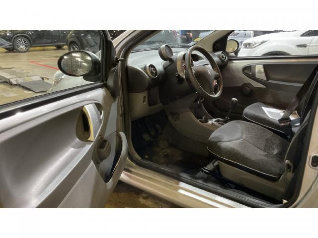 Peugeot 107 image 7