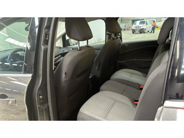 Ford Grand C-Max image 5