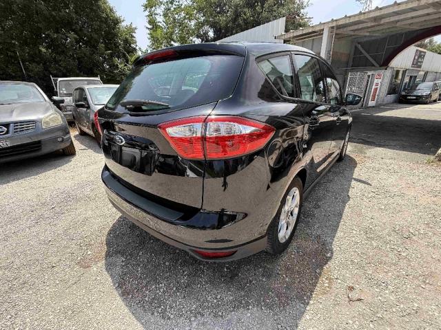 Ford C-Max image 1