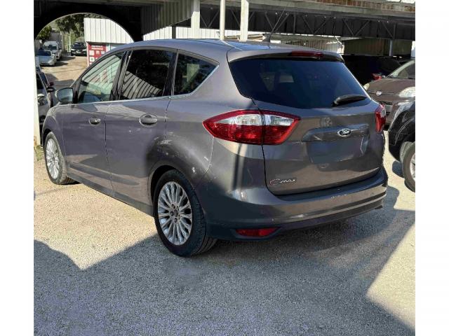 Ford C-Max image 1