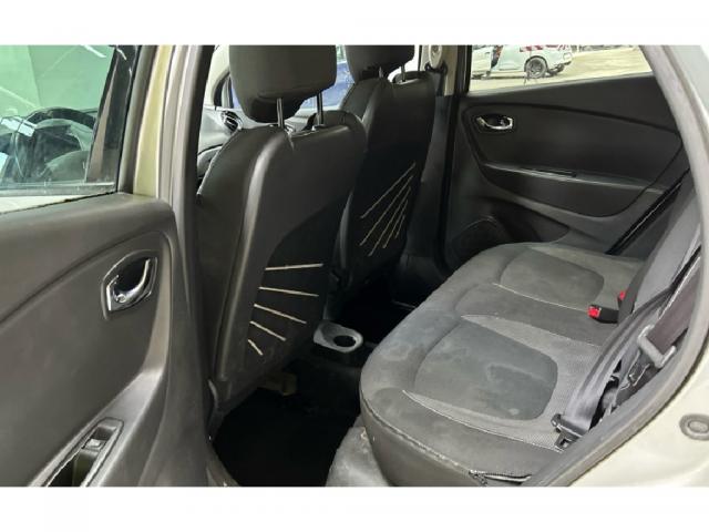 Renault Captur image 3
