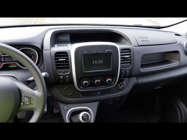 Renault Trafic image 3