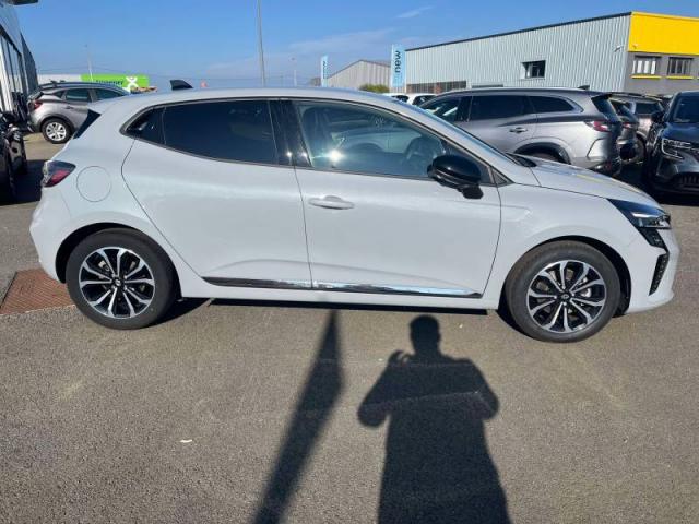 Renault Clio image 6