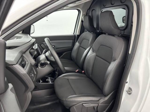 Renault Express image 6