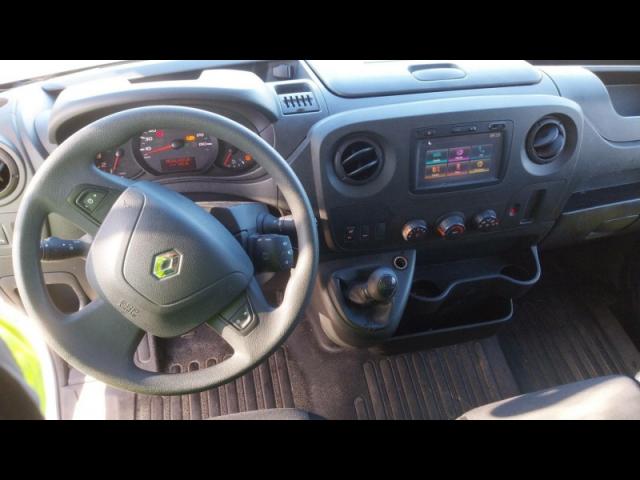 Renault Master image 4