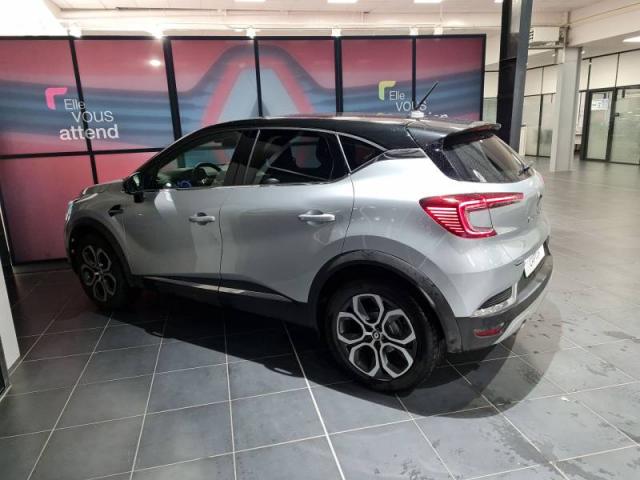 Renault Captur image 2