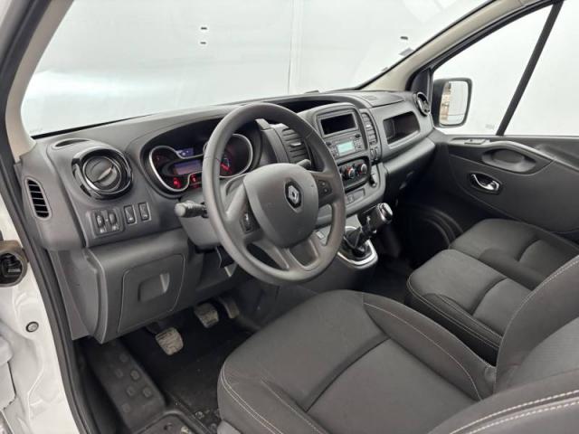 Renault Trafic image 3