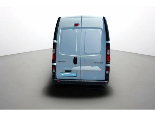 Renault Trafic image 2