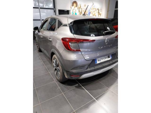 Renault Captur image 1