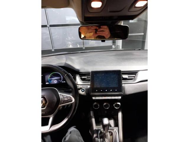 Renault Captur image 2