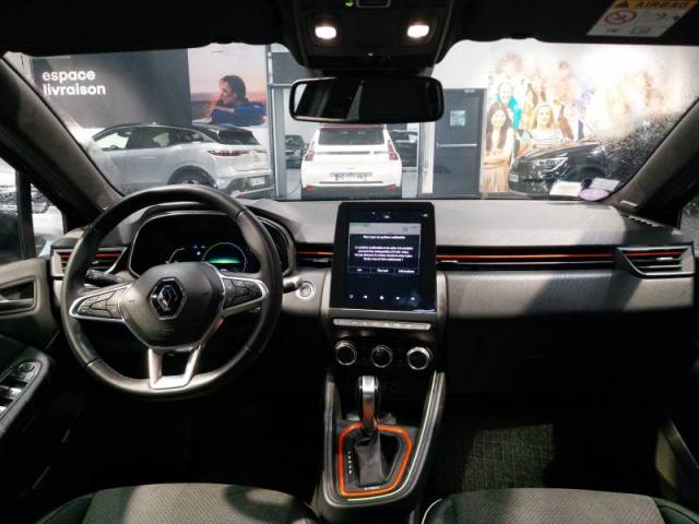 Renault Clio image 2
