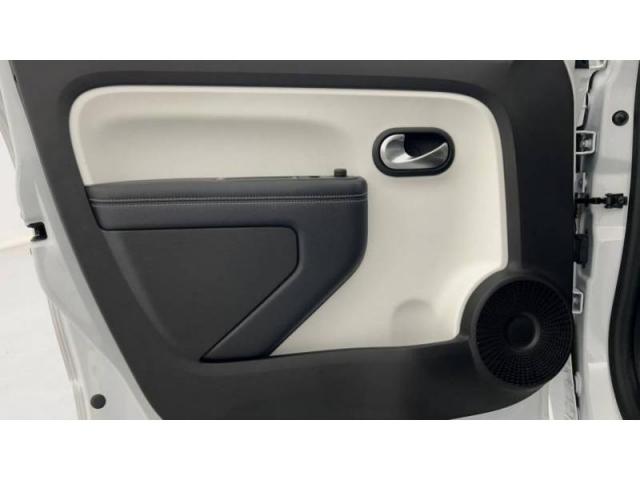 Renault Twingo image 2