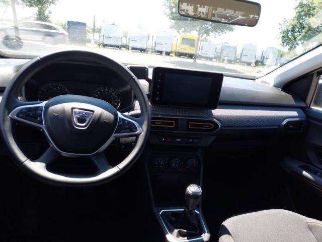 Dacia Sandero image 1