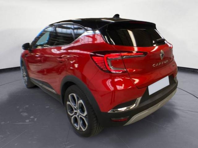 Renault Captur image 2
