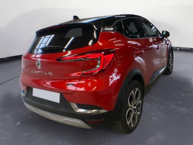 Renault Captur image 9