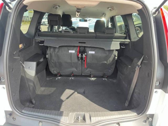 Dacia Jogger image 1