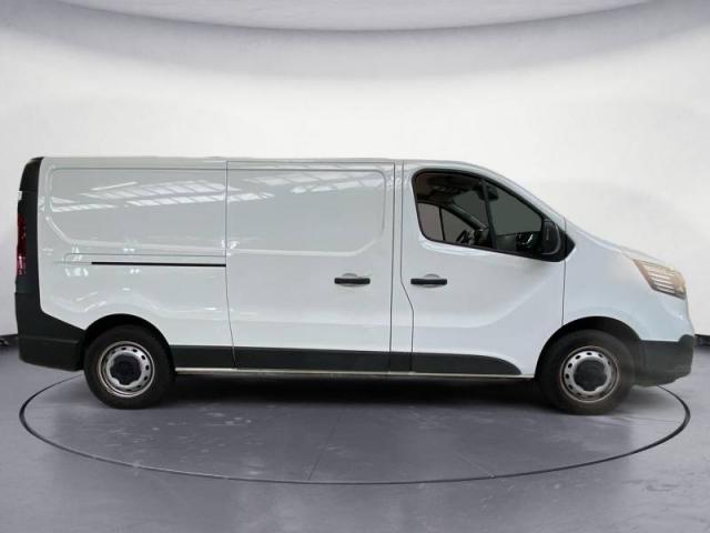 Renault Trafic image 8