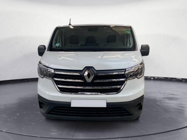Renault Trafic image 2