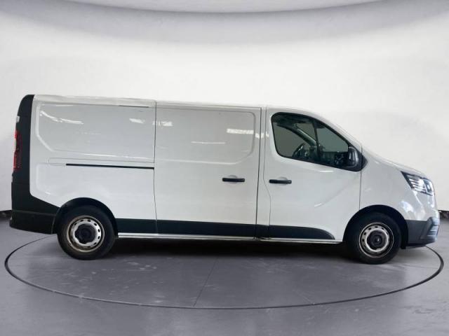 Renault Trafic image 9