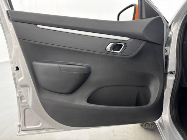 Dacia Spring image 2