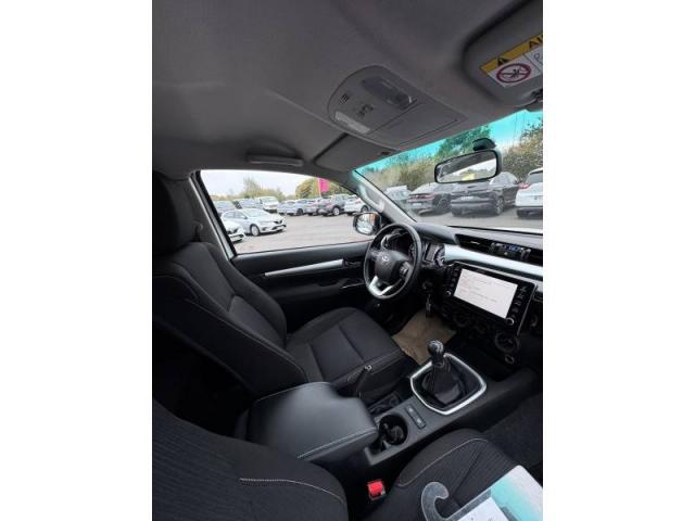 Toyota Hilux image 3