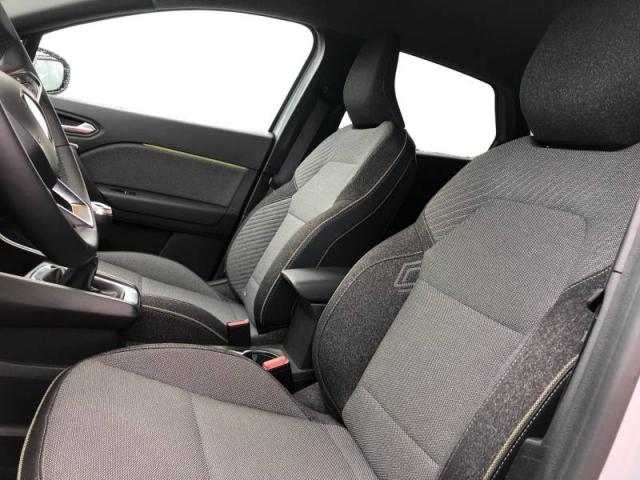 Renault Captur image 8