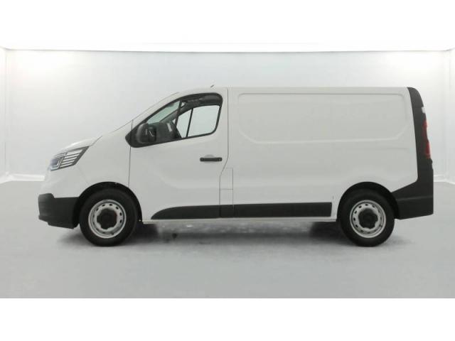 Renault Trafic image 2